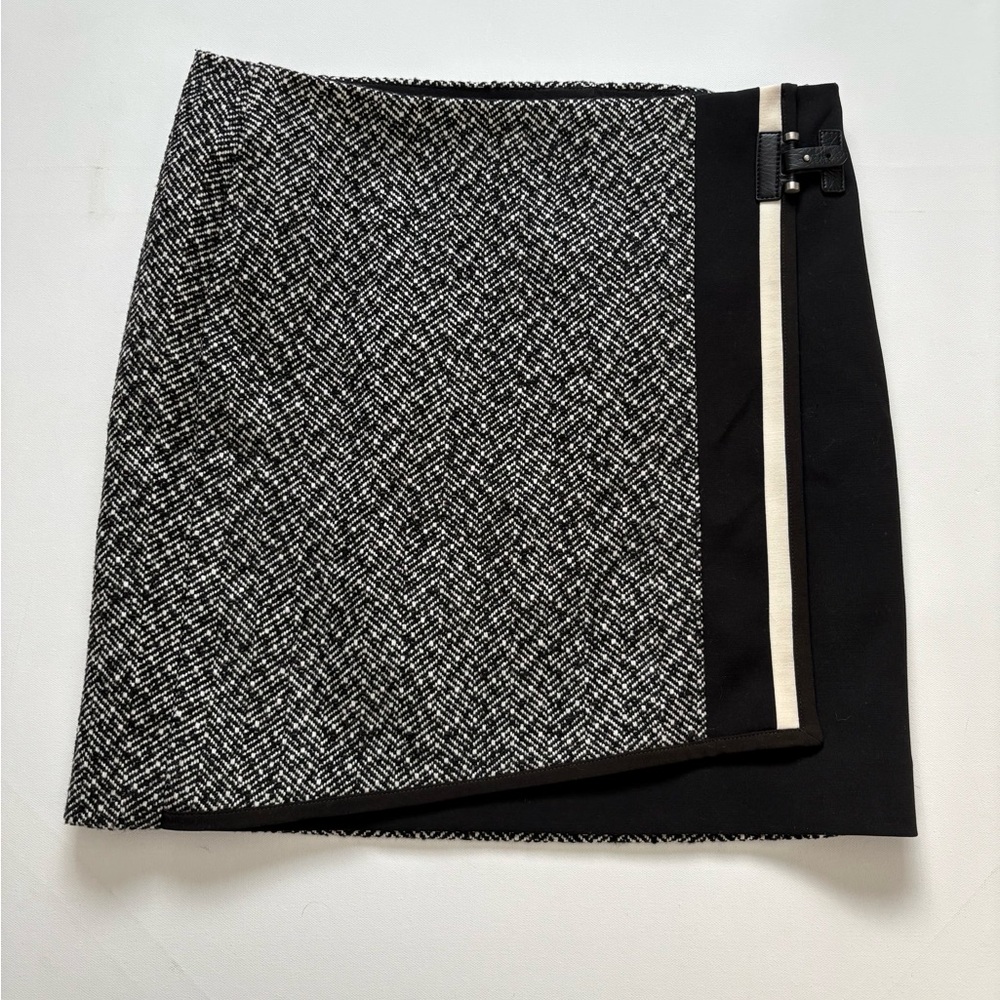 NWT Women's White House Black Market Tweed Mix Boot Skirt Size 8